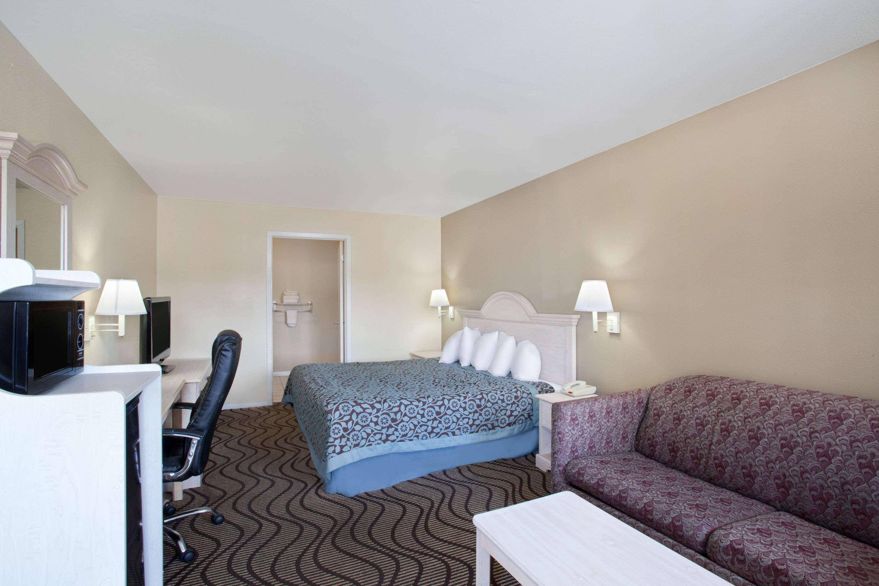 Days Inn By Wyndham קרוויל מראה חיצוני תמונה